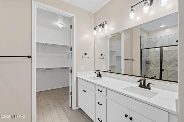 12101 E Ryscott Circle, Vail, AZ 85641