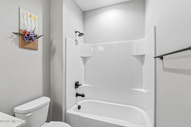 12101 E Ryscott Circle, Vail, AZ 85641