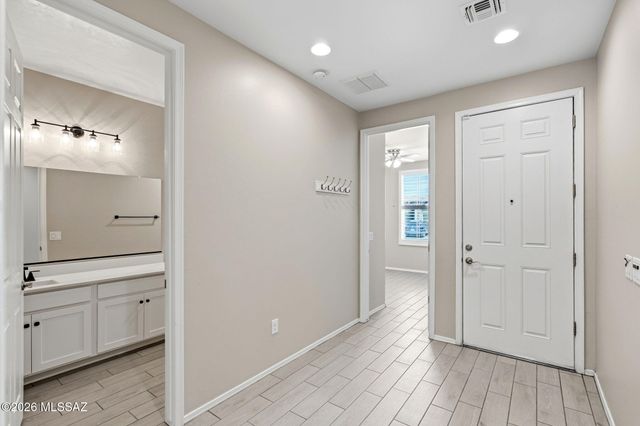 12101 E Ryscott Circle, Vail, AZ 85641