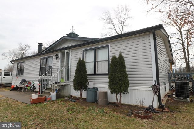 129 DAY COACH CIR, Middle River, MD 21220