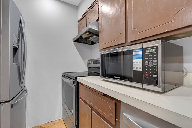 7830 W North Avenue 414, Elmwood Park, IL 60707