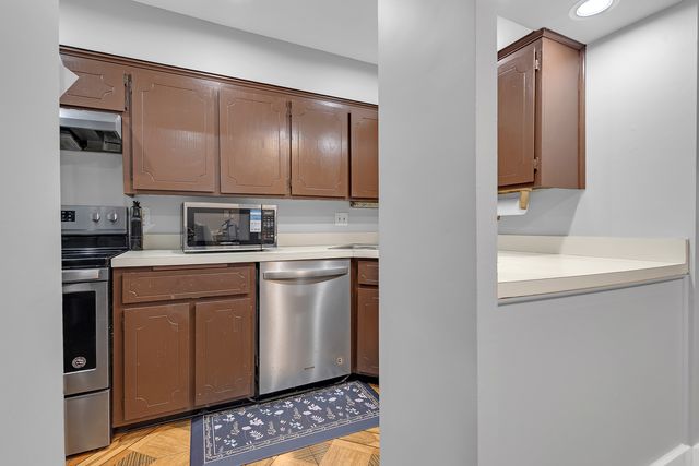 7830 W North Avenue 414, Elmwood Park, IL 60707