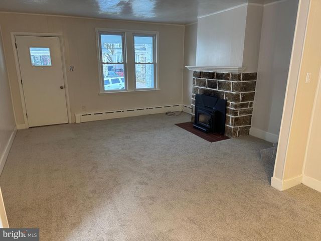 417 LAUREL RD, Lansdowne, PA 19050