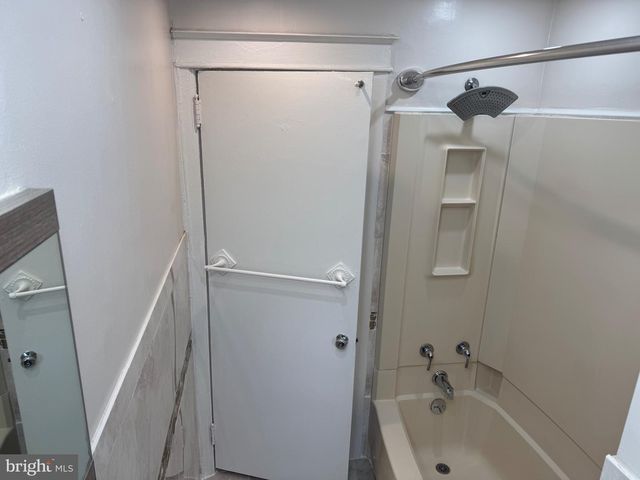 417 LAUREL RD, Lansdowne, PA 19050