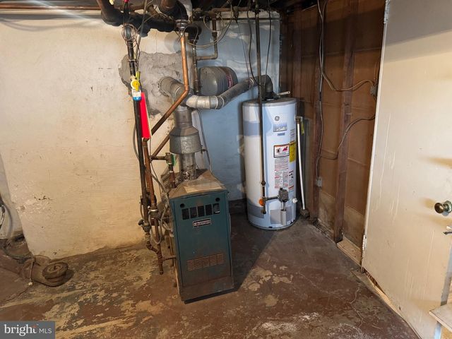 417 LAUREL RD, Lansdowne, PA 19050