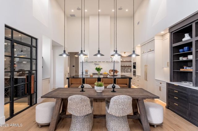 11306 E MONUMENT Drive, Scottsdale, AZ 85262