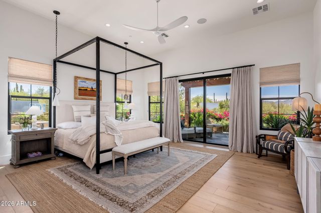 11306 E MONUMENT Drive, Scottsdale, AZ 85262