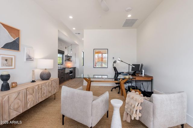 11306 E MONUMENT Drive, Scottsdale, AZ 85262