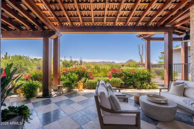 11306 E MONUMENT Drive, Scottsdale, AZ 85262