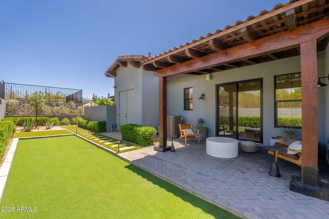 11306 E MONUMENT Drive, Scottsdale, AZ 85262