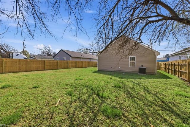 6306 Dunkirk ST, Portsmouth, VA 23703