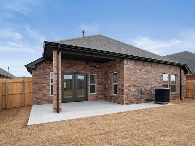16313 Blackberry Farm Road, Oklahoma City, OK 73013
