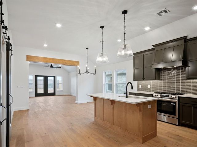 16313 Blackberry Farm Road, Oklahoma City, OK 73013