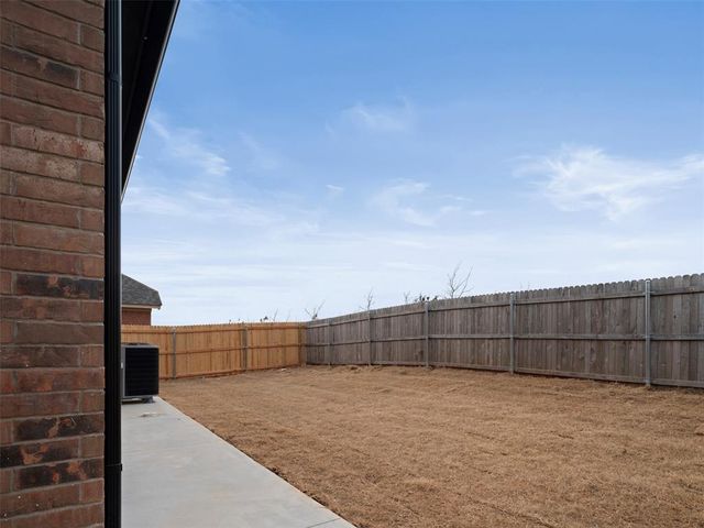 16313 Blackberry Farm Road, Oklahoma City, OK 73013