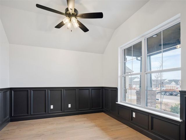 16313 Blackberry Farm Road, Oklahoma City, OK 73013