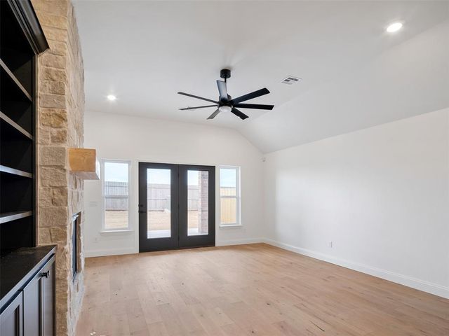 16313 Blackberry Farm Road, Oklahoma City, OK 73013