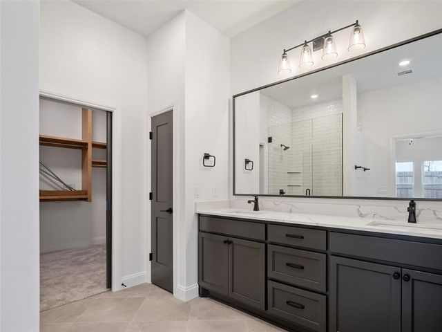 16313 Blackberry Farm Road, Oklahoma City, OK 73013