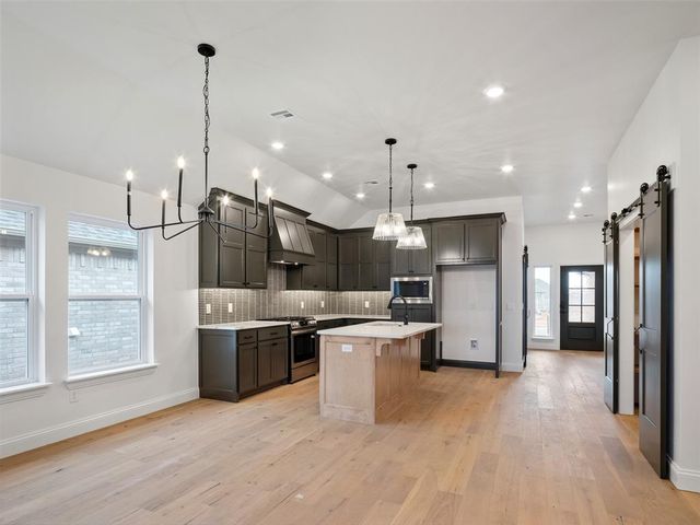 16313 Blackberry Farm Road, Oklahoma City, OK 73013