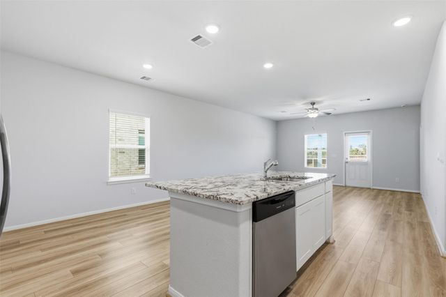 88 Ashe Juniper Way, Magnolia, TX 77354