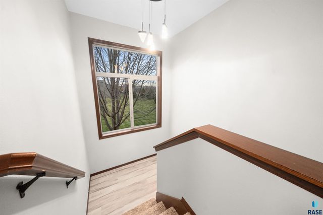 2904 E Indigo Pl Place, Sioux Falls, SD 57108