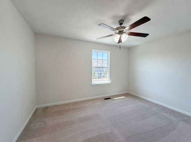 2354 New Holland Cir, Murfreesboro, TN 37128