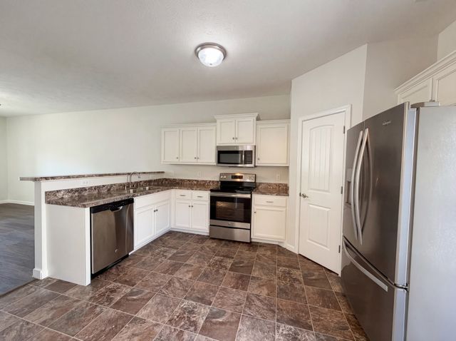 2354 New Holland Cir, Murfreesboro, TN 37128