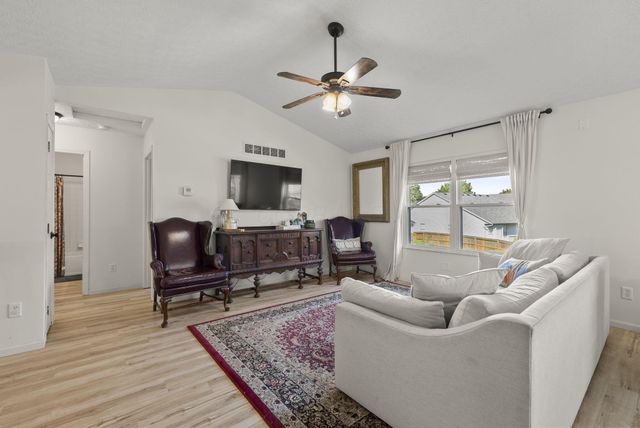 7954 Hickson Drive, Blacklick, OH 43004