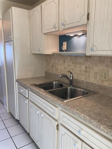 5750 80TH STREET N C202, St Petersburg, FL 33709