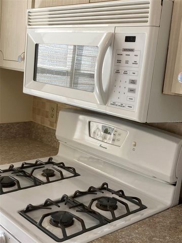 5750 80TH STREET N C202, St Petersburg, FL 33709