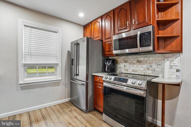162 REDFERN ST, Hamilton, NJ 08610