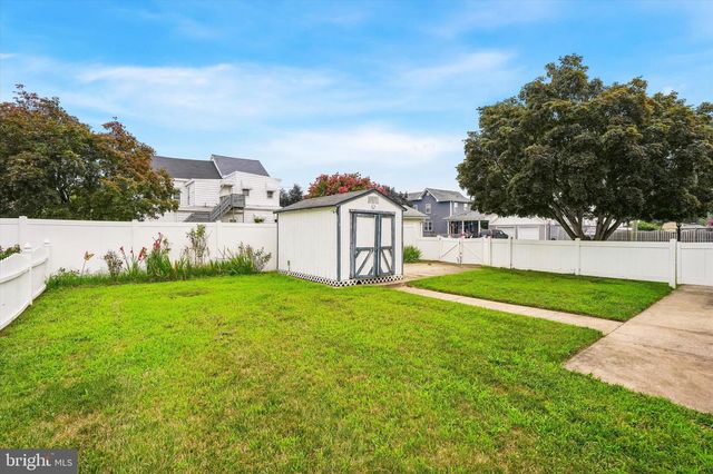 162 REDFERN ST, Hamilton, NJ 08610