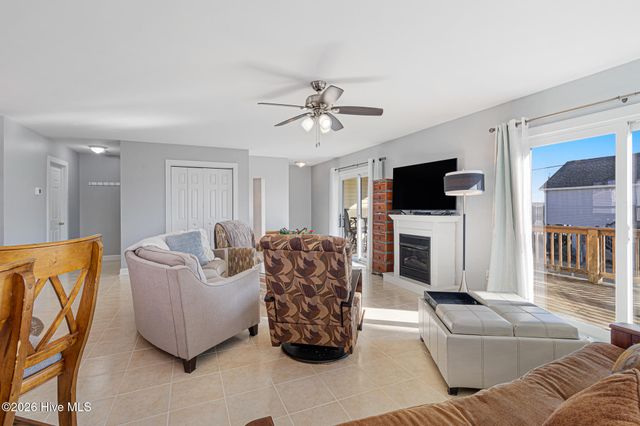 208 Beaufort Avenue 1, Atlantic Beach, NC 28512