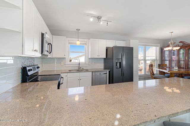 208 Beaufort Avenue 1, Atlantic Beach, NC 28512