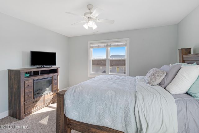 208 Beaufort Avenue 1, Atlantic Beach, NC 28512