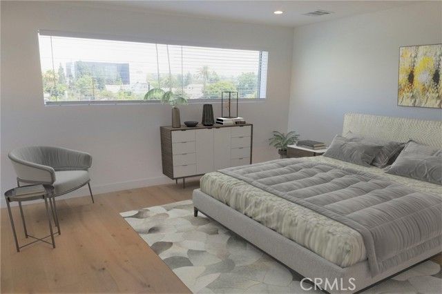 231 N Burlington Avenue, Los Angeles, CA 90026