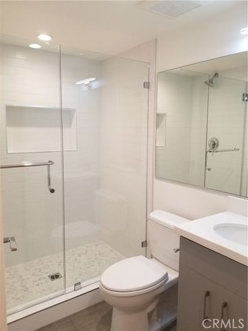 231 N Burlington Avenue, Los Angeles, CA 90026