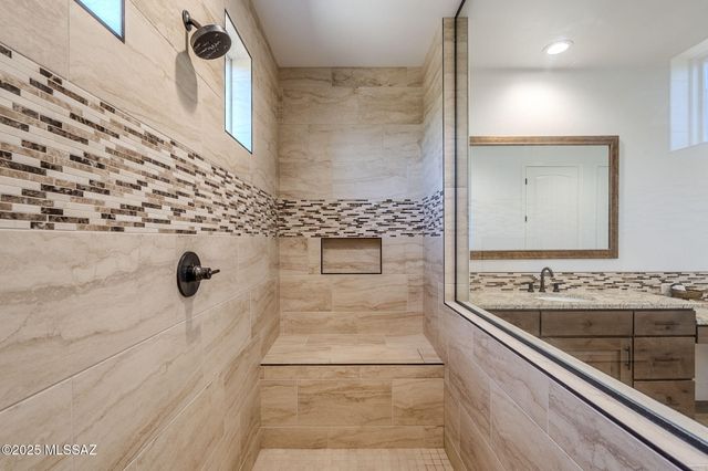 1256 E Madera Estates Lane, Sahuarita, AZ 85629