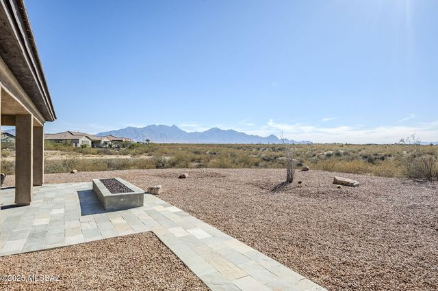 1256 E Madera Estates Lane, Sahuarita, AZ 85629