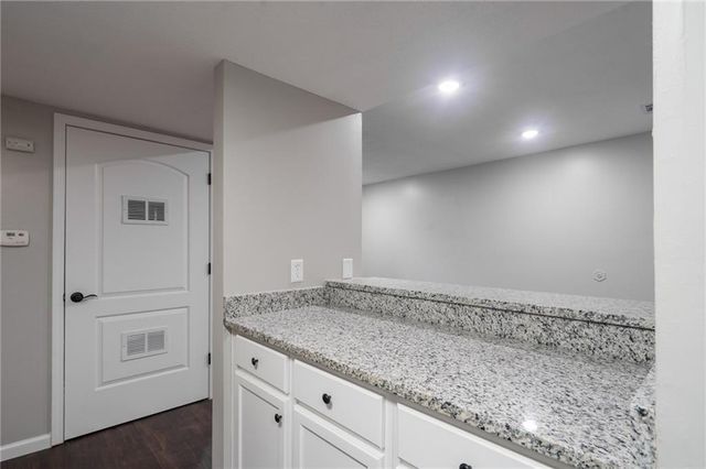 911 Ohio Street, Lawrence, KS 66044