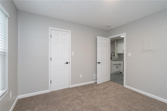 911 Ohio Street, Lawrence, KS 66044