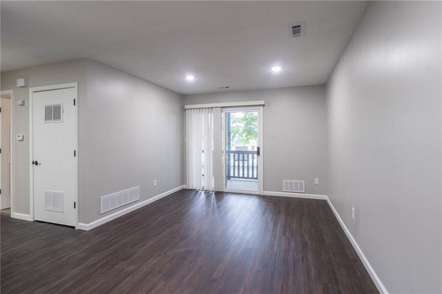 911 Ohio Street, Lawrence, KS 66044