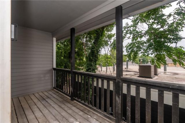 911 Ohio Street, Lawrence, KS 66044