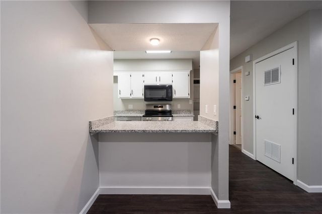 911 Ohio Street, Lawrence, KS 66044