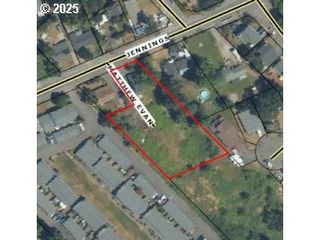 5314 Se JENNINGS Ave, Milwaukie, OR 97267