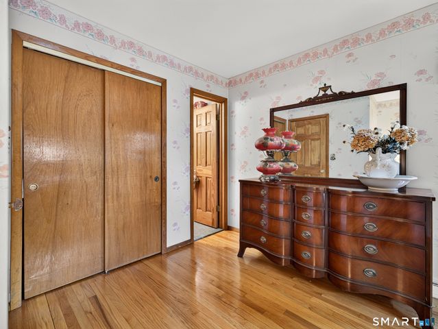 80 Chidsey Drive, North Branford, CT 06471