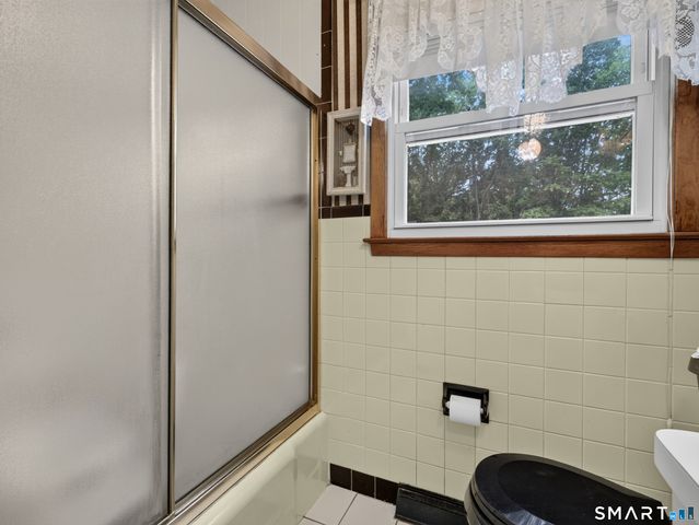 80 Chidsey Drive, North Branford, CT 06471