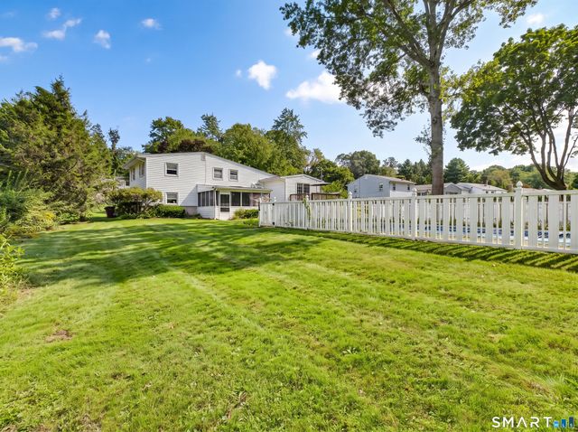 80 Chidsey Drive, North Branford, CT 06471