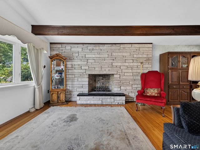 80 Chidsey Drive, North Branford, CT 06471