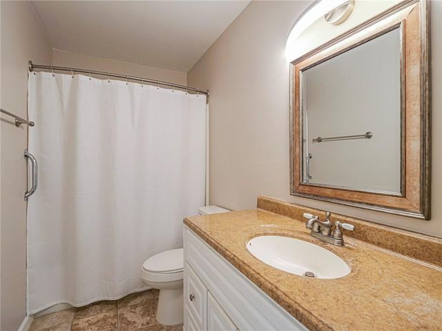 28 Pine Arbor Lane 101, Vero Beach, FL 32962