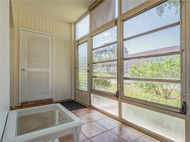 28 Pine Arbor Lane 101, Vero Beach, FL 32962